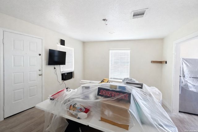 2624 Vera Cruz, San Antonio, TX 78207