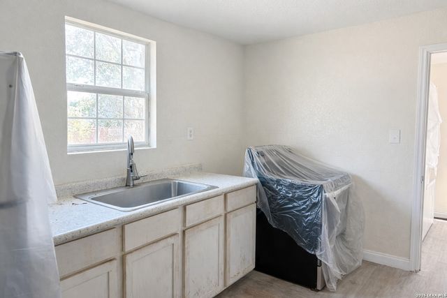 2624 Vera Cruz, San Antonio, TX 78207