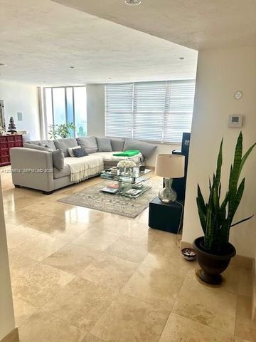 2780 NE 183rd St PH04, Aventura, FL 33160