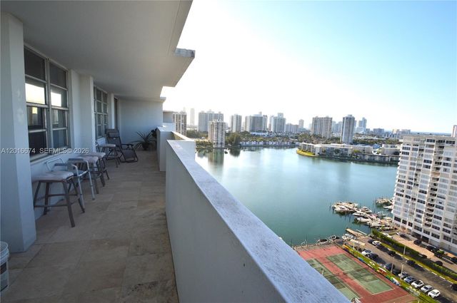 2780 NE 183rd St PH04, Aventura, FL 33160