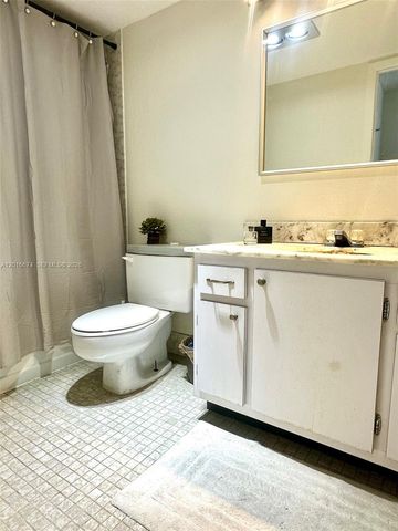 2780 NE 183rd St PH04, Aventura, FL 33160