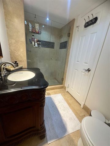 2780 NE 183rd St PH04, Aventura, FL 33160