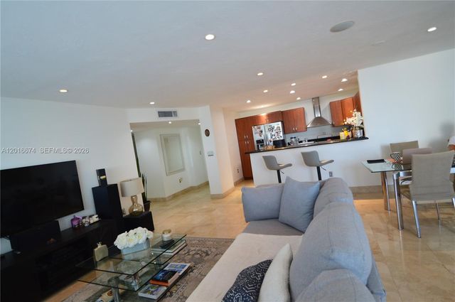 2780 NE 183rd St PH04, Aventura, FL 33160