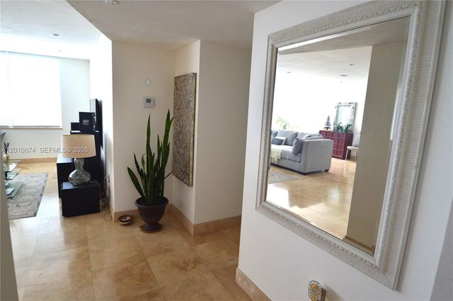 2780 NE 183rd St PH04, Aventura, FL 33160
