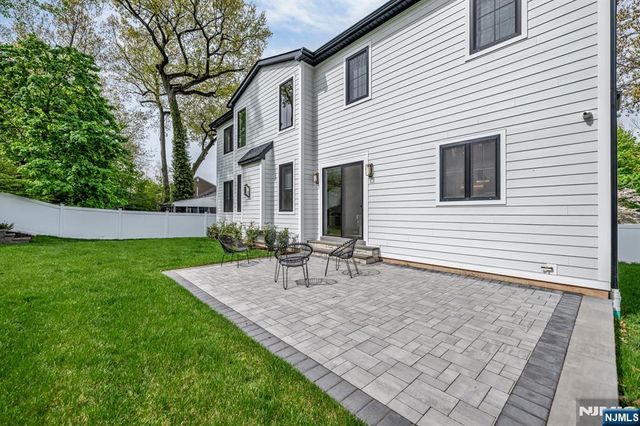 336 Lockwood Drive, Paramus, NJ 07652