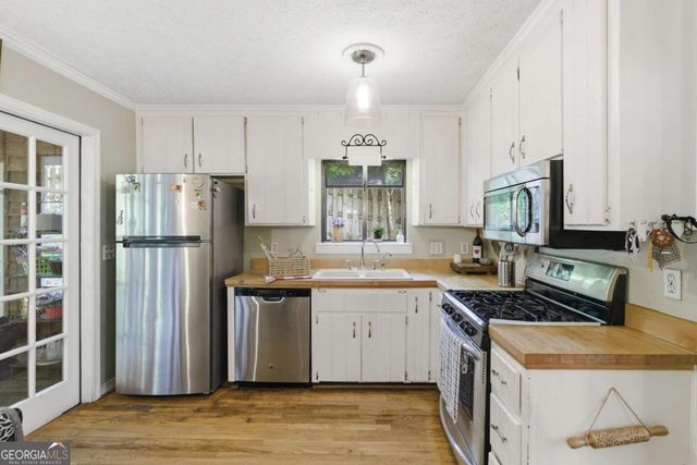 2894 Mcpherson Road NE, Roswell, GA 30075