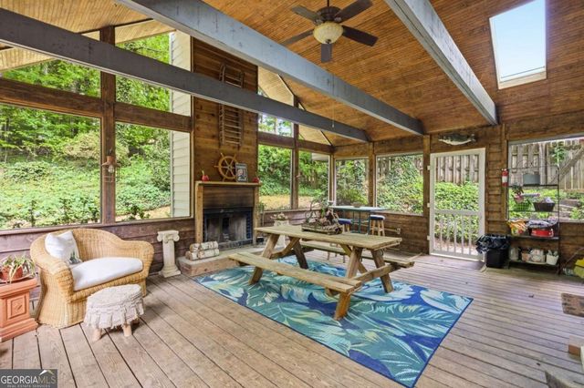 2894 Mcpherson Road NE, Roswell, GA 30075