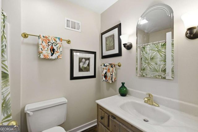 2894 Mcpherson Road NE, Roswell, GA 30075