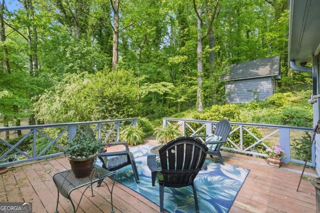 2894 Mcpherson Road NE, Roswell, GA 30075