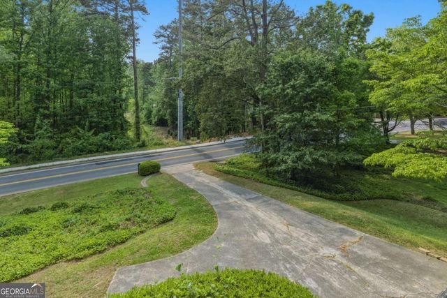 2894 Mcpherson Road NE, Roswell, GA 30075