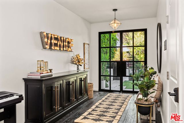 3159 Thatcher Avenue, Marina Del Rey, CA 90292