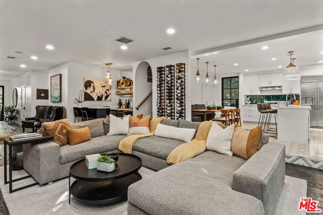 3159 Thatcher Avenue, Marina Del Rey, CA 90292