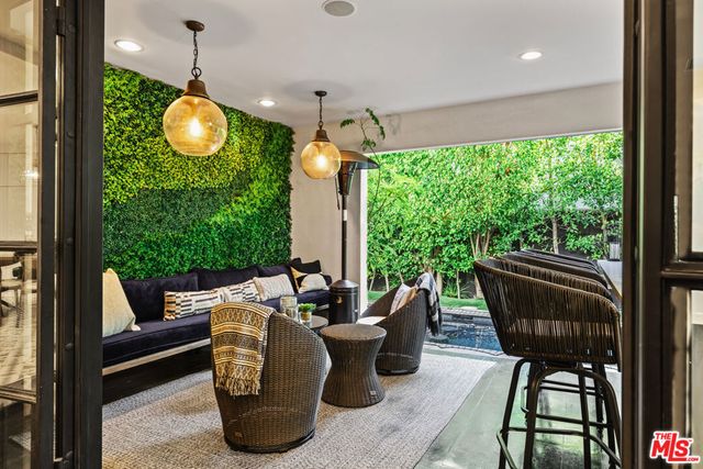 3159 Thatcher Avenue, Marina Del Rey, CA 90292
