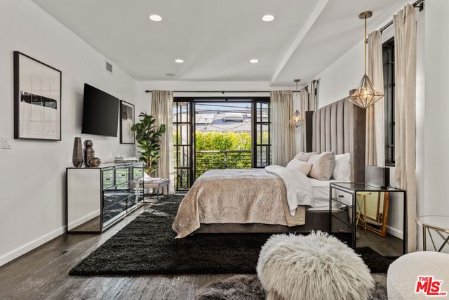 3159 Thatcher Avenue, Marina Del Rey, CA 90292