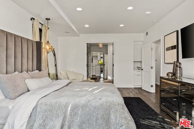 3159 Thatcher Avenue, Marina Del Rey, CA 90292