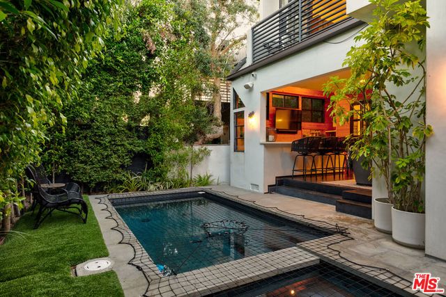 3159 Thatcher Avenue, Marina Del Rey, CA 90292