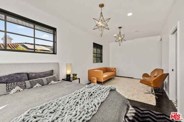 3159 Thatcher Avenue, Marina Del Rey, CA 90292