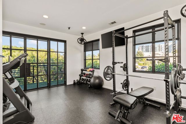 3159 Thatcher Avenue, Marina Del Rey, CA 90292