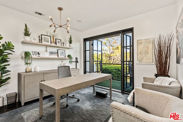 3159 Thatcher Avenue, Marina Del Rey, CA 90292