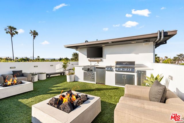 3159 Thatcher Avenue, Marina Del Rey, CA 90292