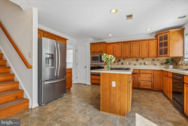 8737 HACKNEY DR, Bristow, VA 20136