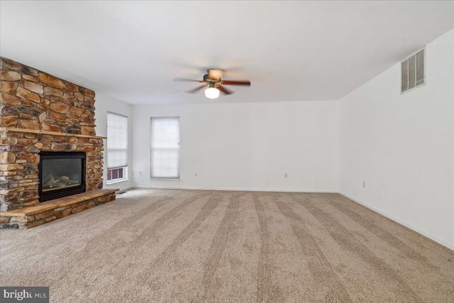 8737 HACKNEY DR, Bristow, VA 20136