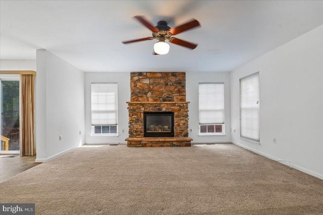 8737 HACKNEY DR, Bristow, VA 20136