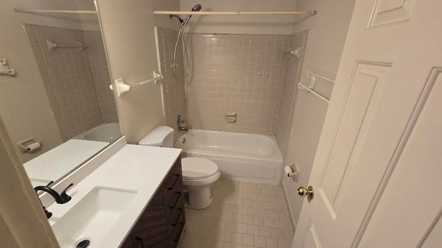 4290 CREEK MANOR LN, Memphis, TN 38125