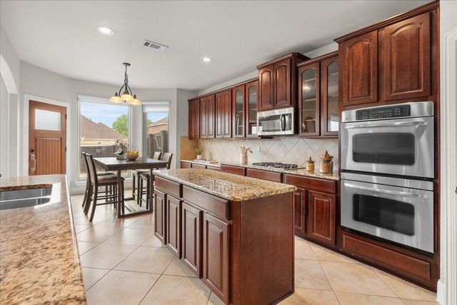 1220 Primrose Court, Desoto, TX 75115