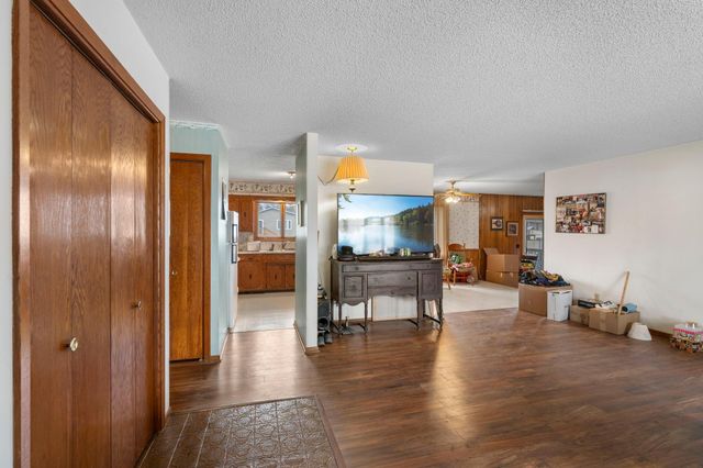 431 Skillman Avenue E, Maplewood, MN 55117