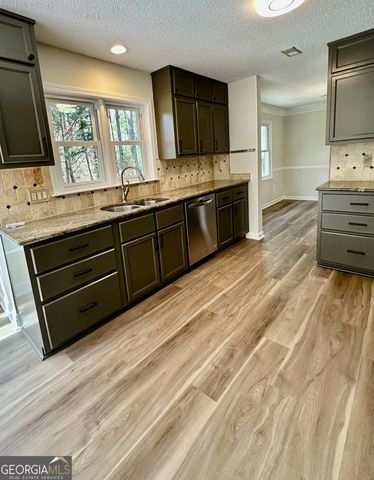 157 Rockspray Ridge, Peachtree City, GA 30269