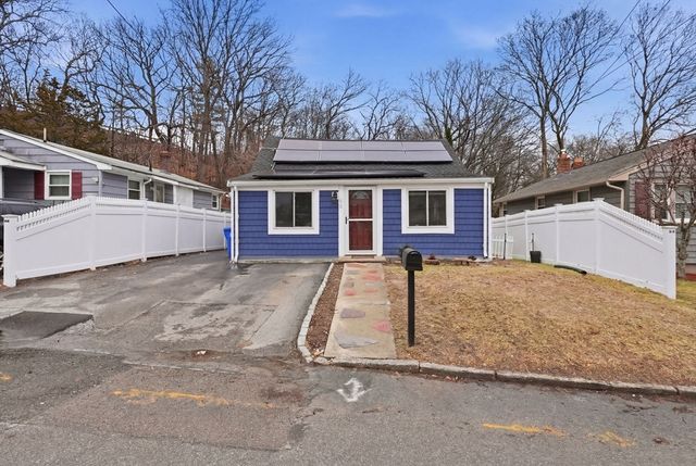 86 Indian Rd, Waltham, MA 02451