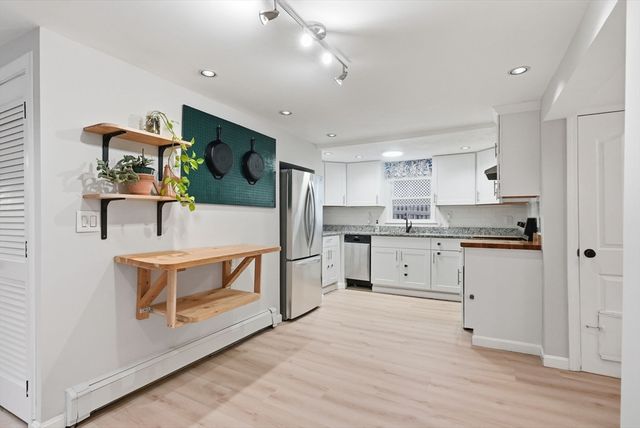 86 Indian Rd, Waltham, MA 02451