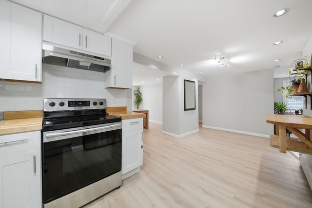 86 Indian Rd, Waltham, MA 02451