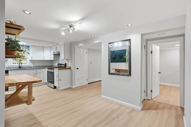 86 Indian Rd, Waltham, MA 02451