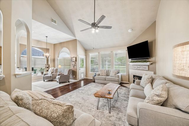 8015 Silver Lure Drive, Humble, TX 77346
