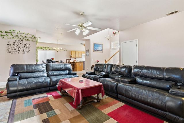 2147 Sorrel Dr, Turlock, CA 95380