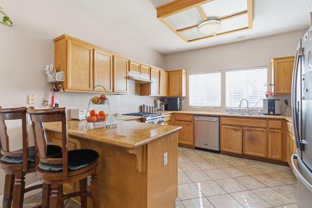 2147 Sorrel Dr, Turlock, CA 95380