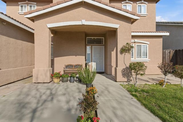 2147 Sorrel Dr, Turlock, CA 95380
