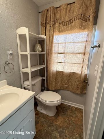 3851 S 5th St, Louisville, KY 40214