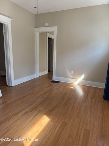 3851 S 5th St, Louisville, KY 40214
