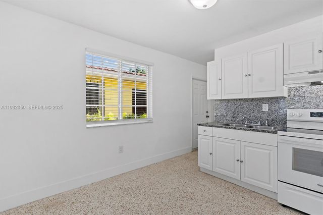 3500 SW 26th St A, Miami, FL 33133