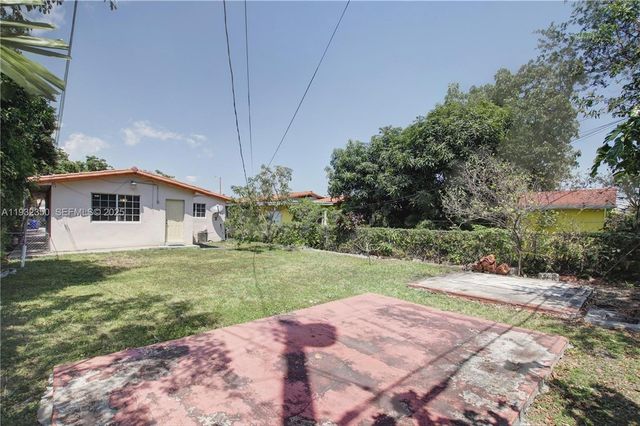 3500 SW 26th St A, Miami, FL 33133