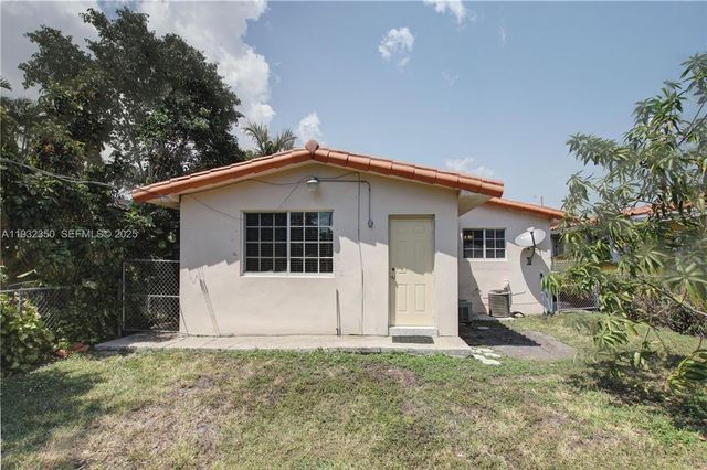 3500 SW 26th St A, Miami, FL 33133