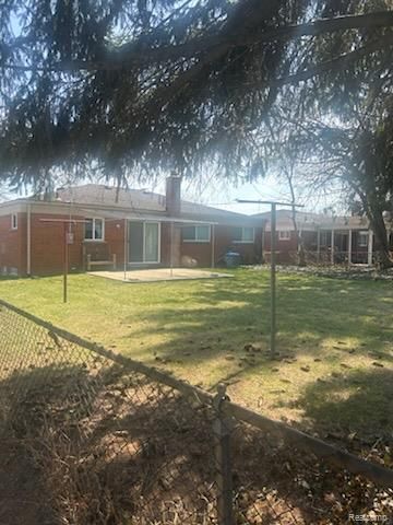 27463 Bonnie Drive, Warren, MI 48093