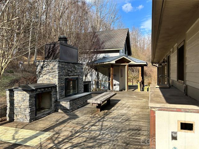 330 Potts Drive, Waynesville, NC 28785