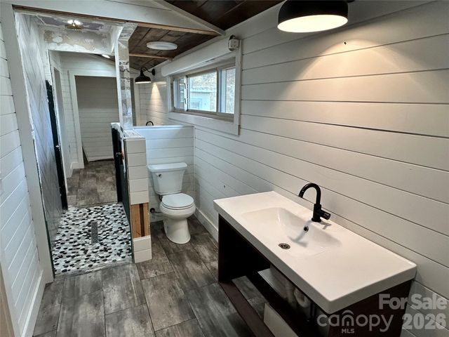 330 Potts Drive, Waynesville, NC 28785