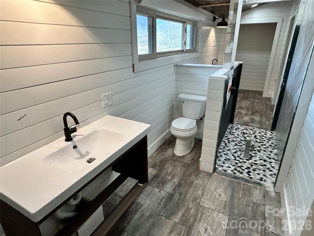 330 Potts Drive, Waynesville, NC 28785