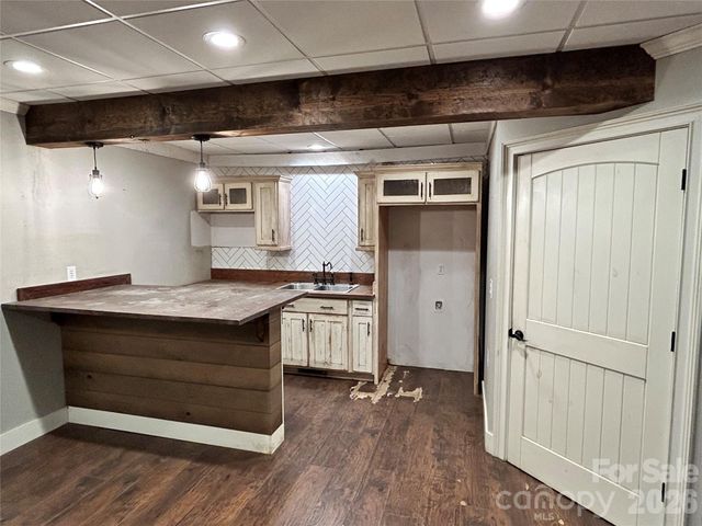 330 Potts Drive, Waynesville, NC 28785