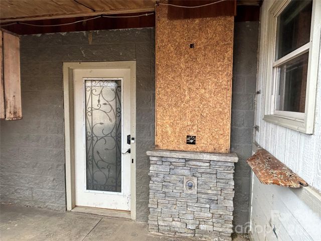 330 Potts Drive, Waynesville, NC 28785